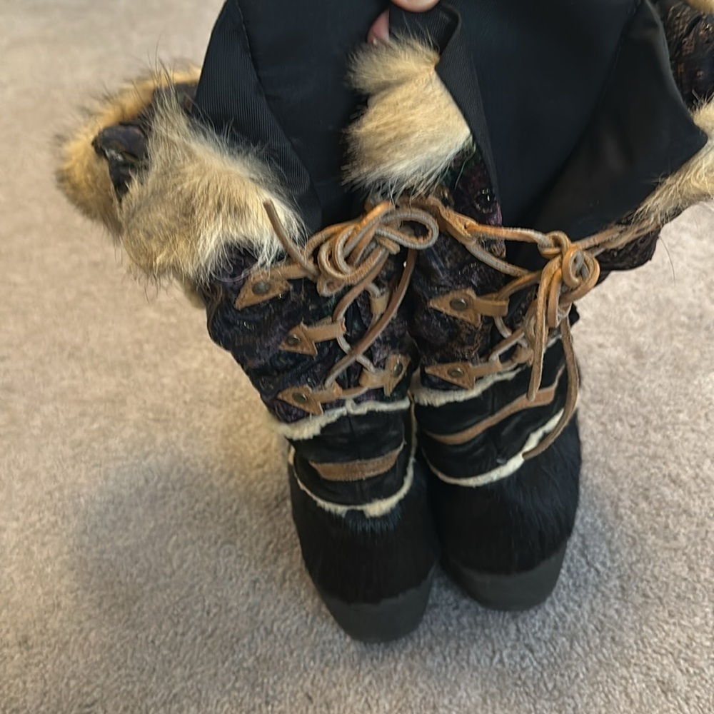 Tecnica Genuine Fur Goat Mukluk Boots GUC Super Warm Wool Lined EU 42 - Picture 7 of 14